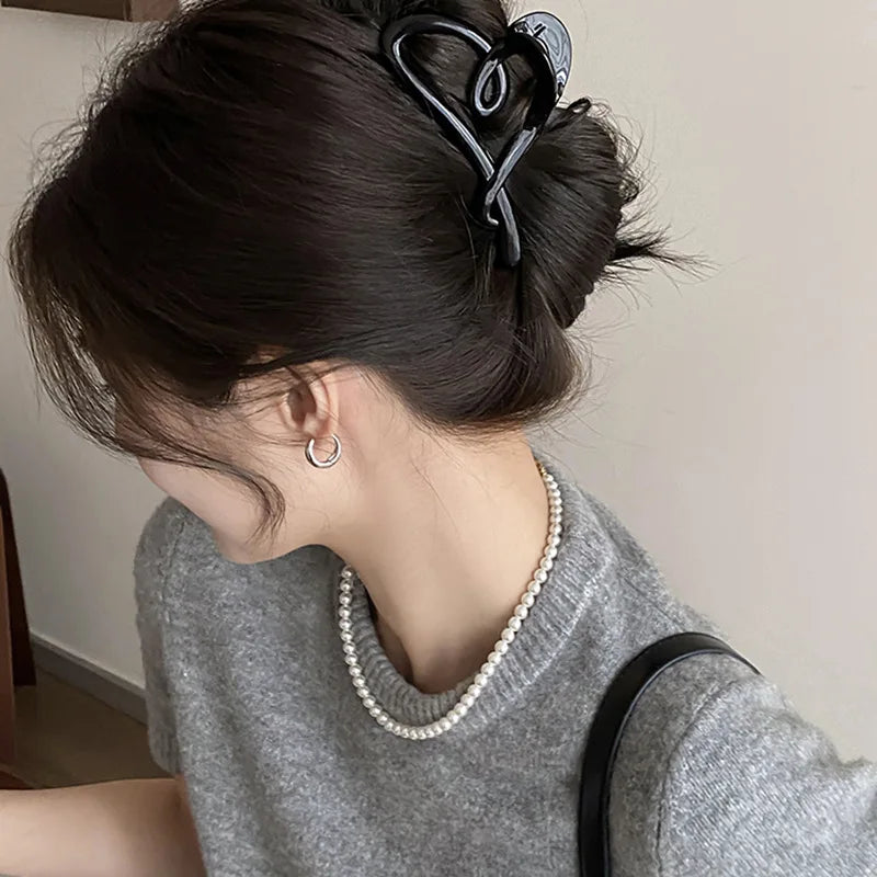 Valentina Claw