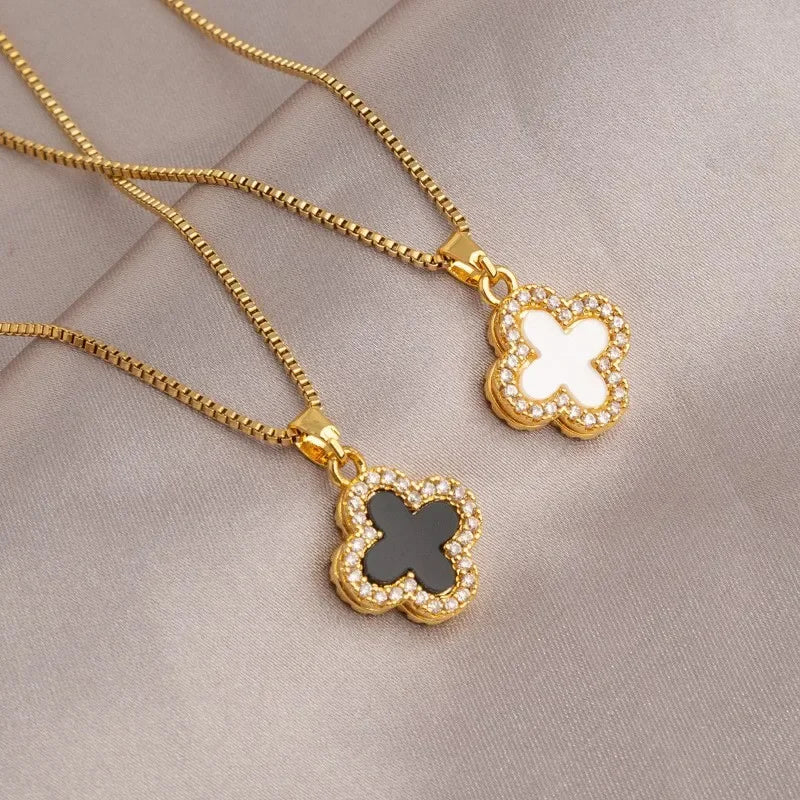 Noir Clover
