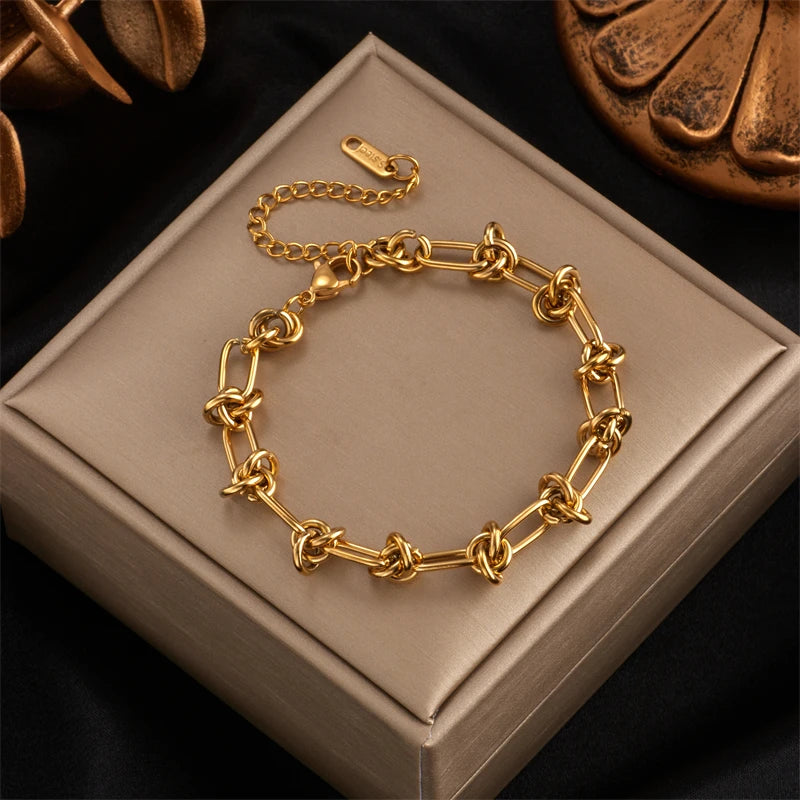 Lume Knot Wrist