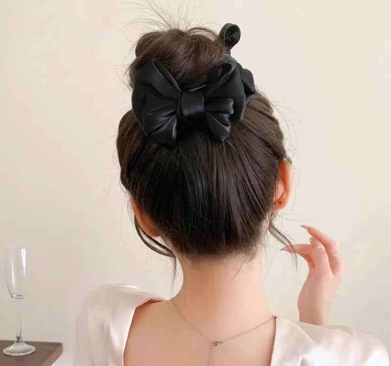 Vera Bow